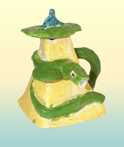 snake & pyramid teapot